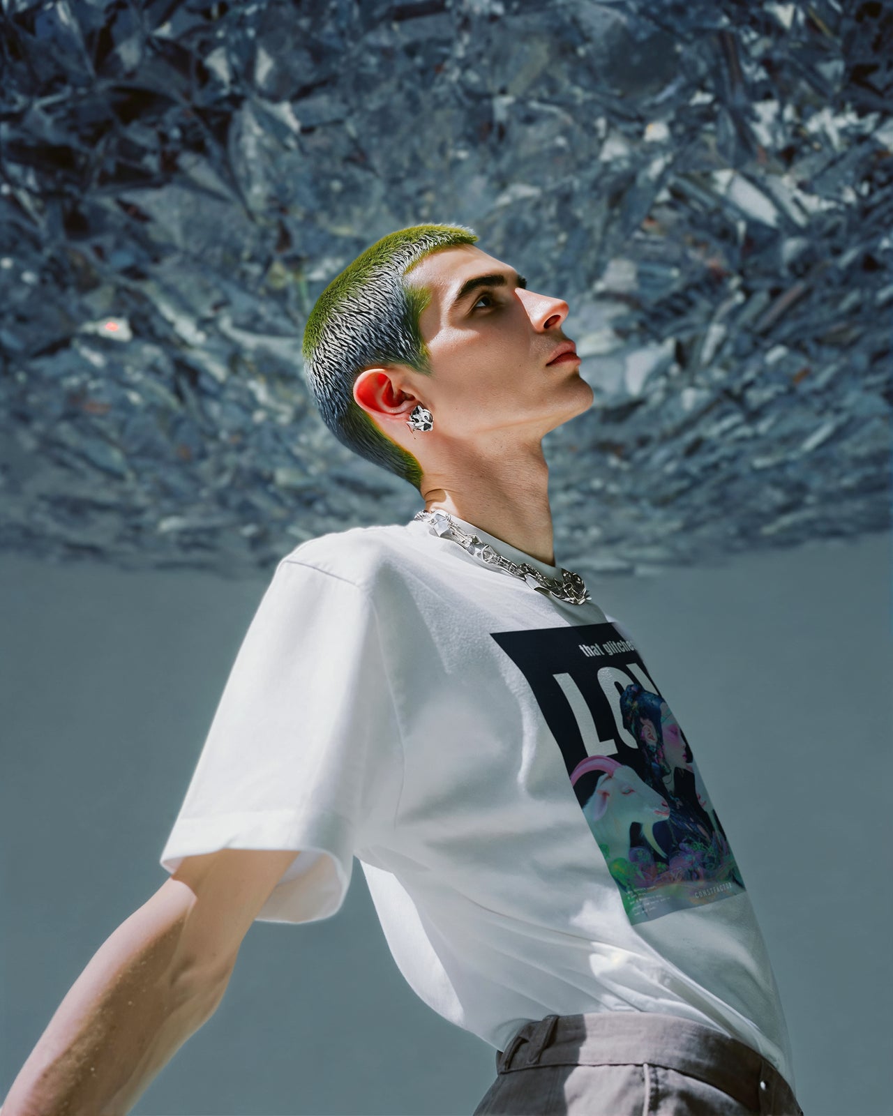 Tシャツ【 LOVE THAT GLITCHES 】（2150755）ホワイト